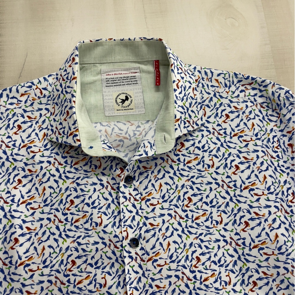 A FISH NAMED FRED casual printed koi button down shirt casual work travel - Picture 5 of 10